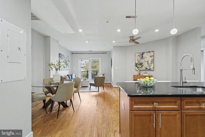 181 E Reed Ave #109, Alexandria, VA 22305