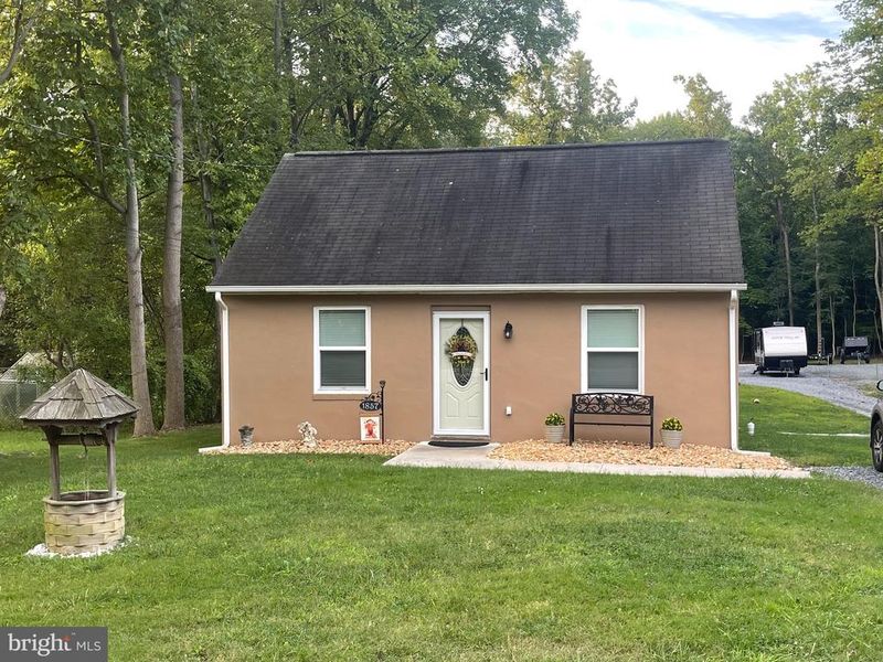 1857 Cedar Dr, Severn, MD 21144