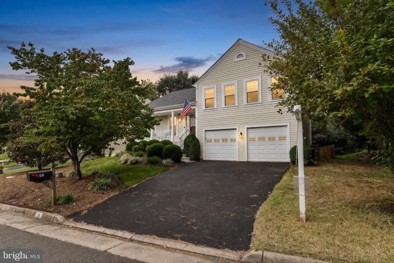 56 Mcpherson Cir, Sterling, VA 20165