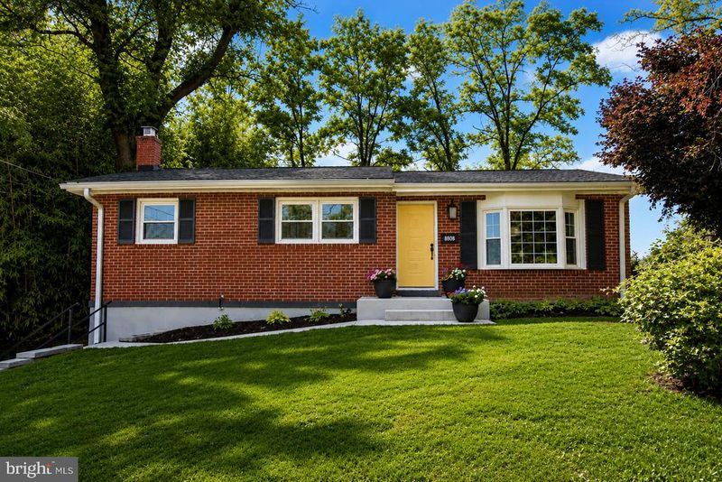 8808 Leonard Dr, Silver Spring, MD 20910