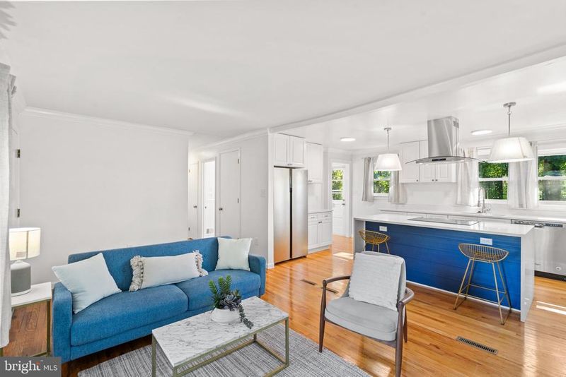 8808 Leonard Dr, Silver Spring, MD 20910