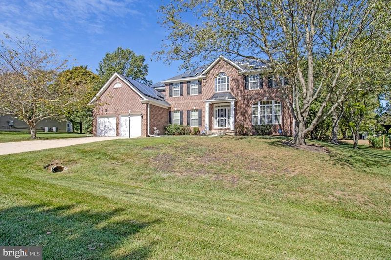 13908 Mary Ann Dr, Upper Marlboro, MD 20774