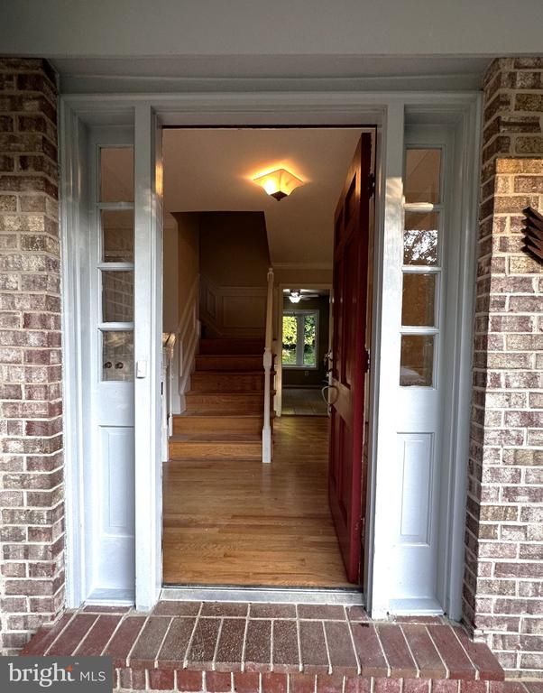 9612 Whitecedar Ct, Vienna, VA 22181