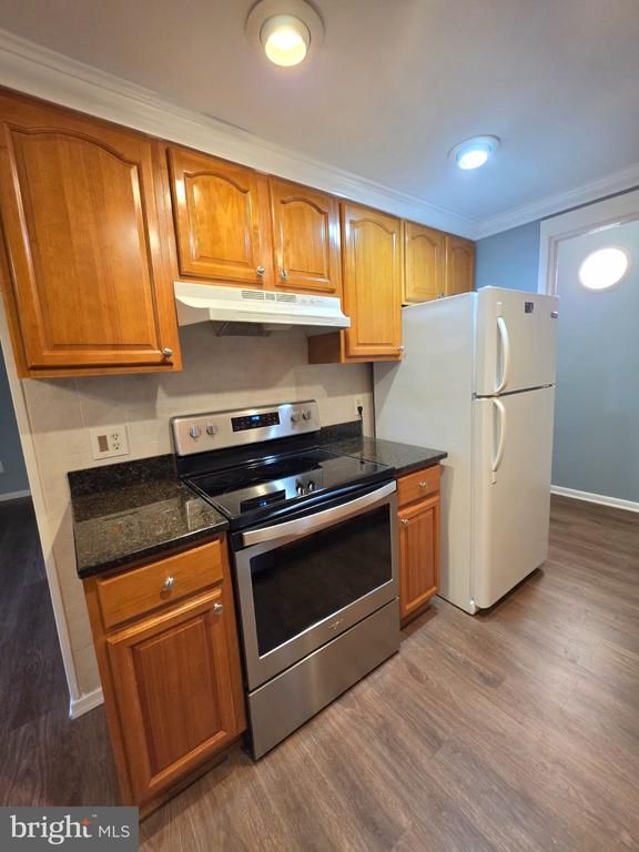 11641 Stoneview #12C, Reston, VA 20191