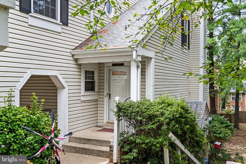 2923C S Woodley St #1, Arlington, VA 22206