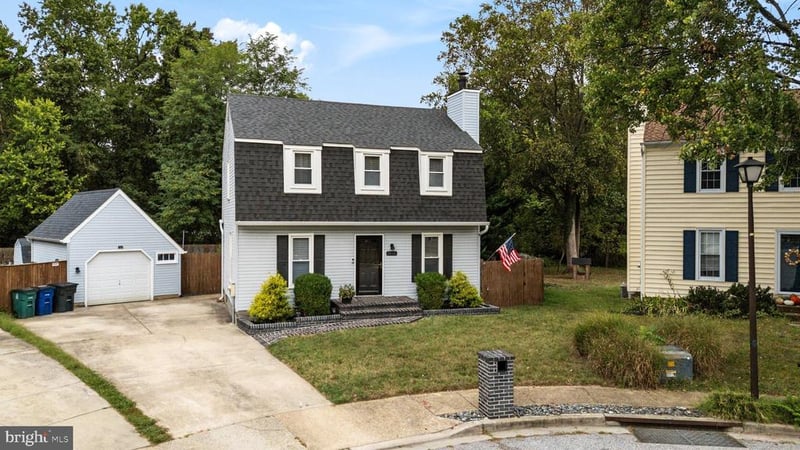 1033 Hyde Park Dr, Annapolis, MD 21403