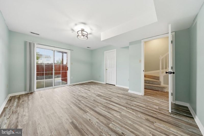 7130 Oberlin Cir, Frederick, MD 21703