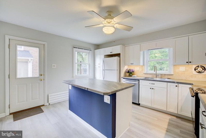 6504 Baltimore, Hyattsville, MD 20782