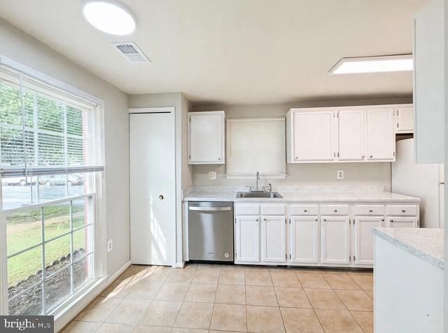 14401 Manassas Gap Ct, Centreville, VA 20120