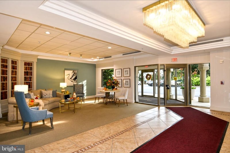 19350 Magnolia Grove Sq #201, Leesburg, VA 20176