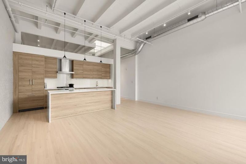 1515 14th St NW #303, Washington, DC 20005