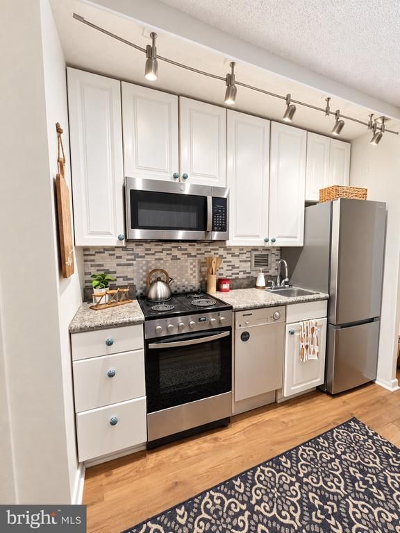 7501 Democracy Blvd #B-222, Bethesda, MD 20817