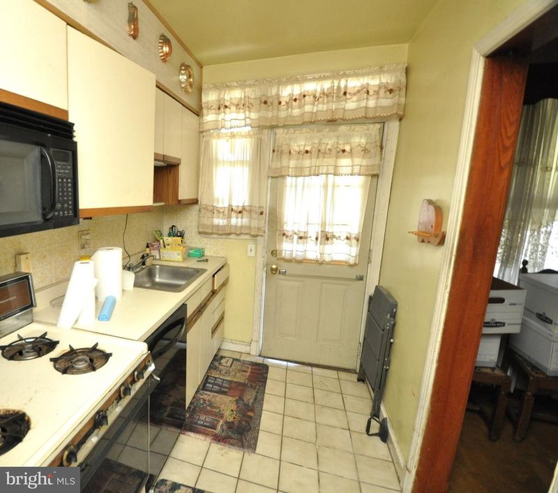 4614 Sargent Rd NE, Washington, DC 20017