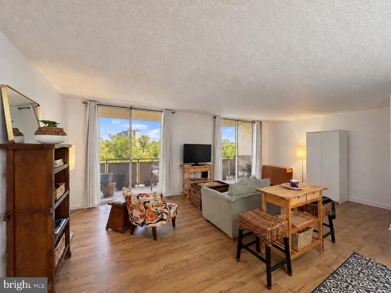 7501 Democracy Blvd #B-222, Bethesda, MD 20817