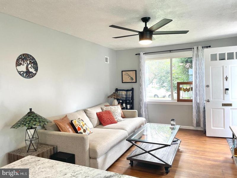 6729 Westcott Rd, Falls Church, VA 22042