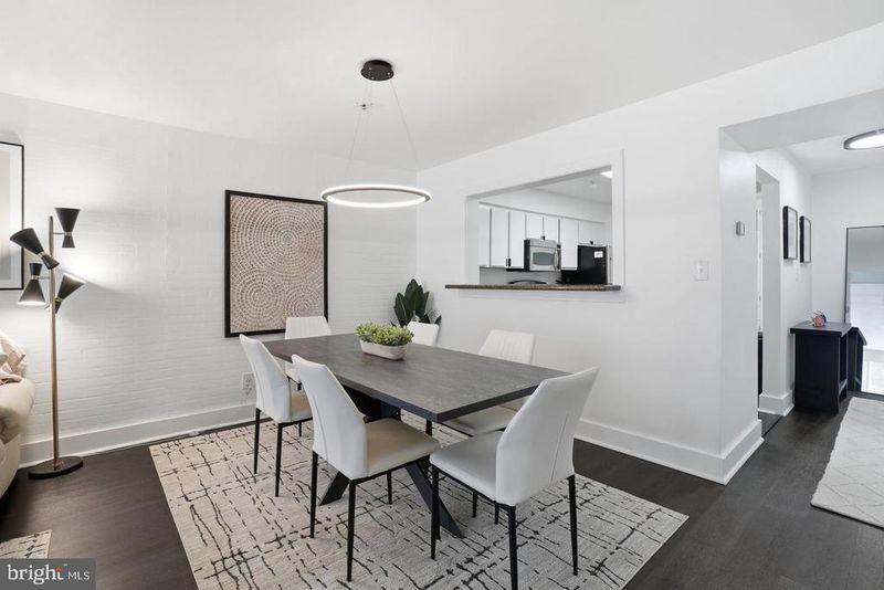 3179 Summit Square Dr #2-A2, Oakton, VA 22124