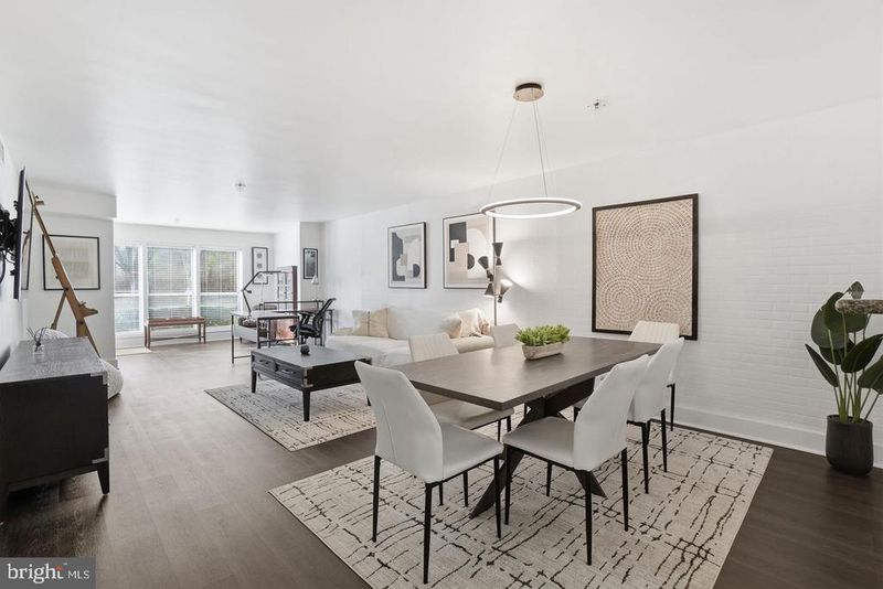 3179 Summit Square Dr #2-A2, Oakton, VA 22124