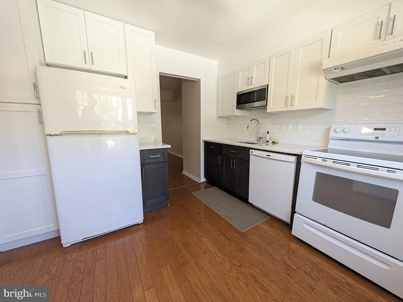 8241 Clifton Farm Ct, Alexandria, VA 22306