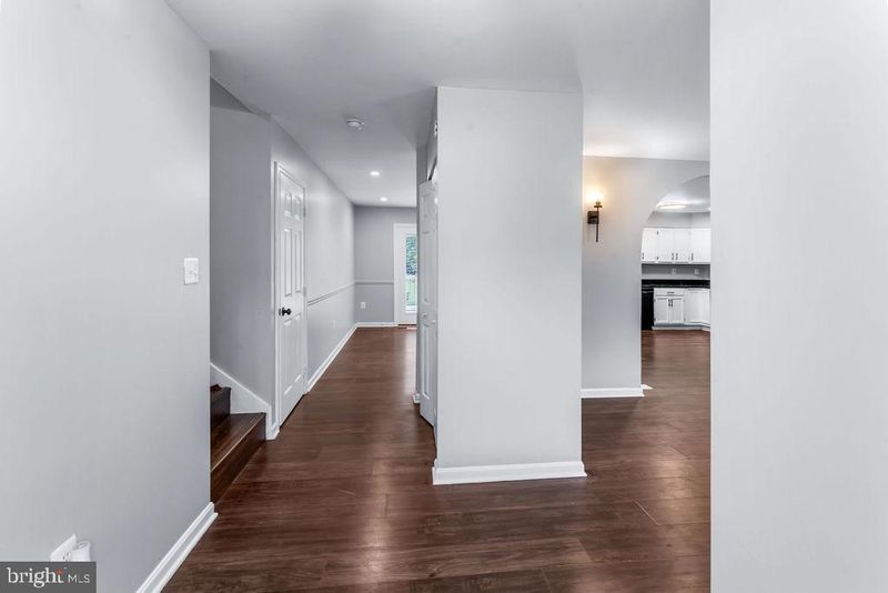 5285 Stowe Ln, Waldorf, MD 20601
