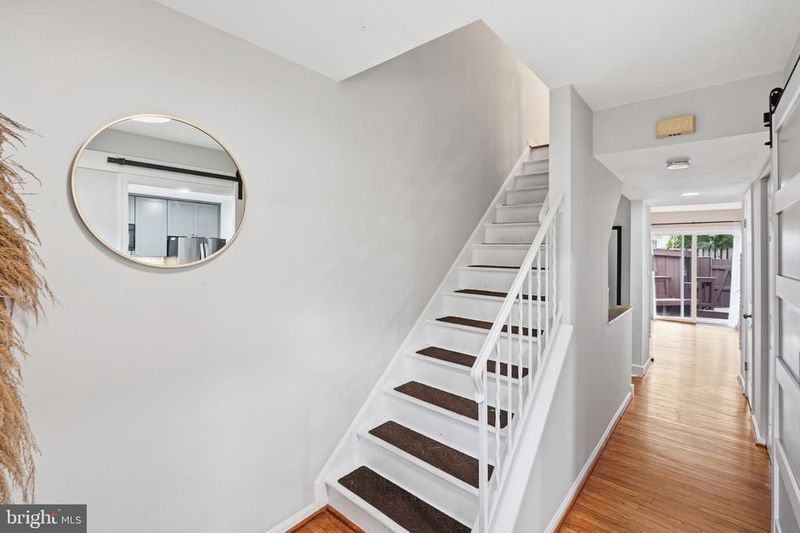 20107 Torrey Pond Pl, Gaithersburg, MD 20886