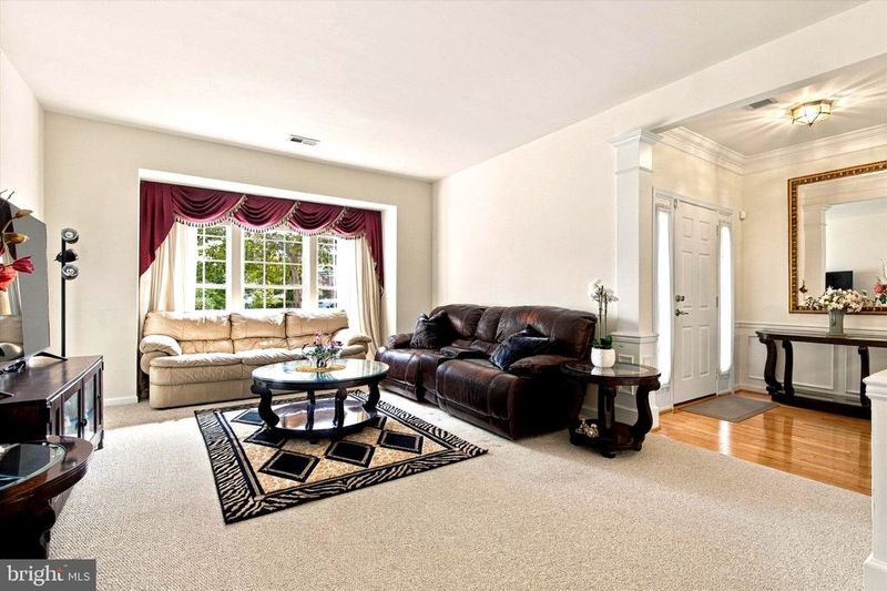 12338 Grantley Ct, Woodbridge, VA 22192