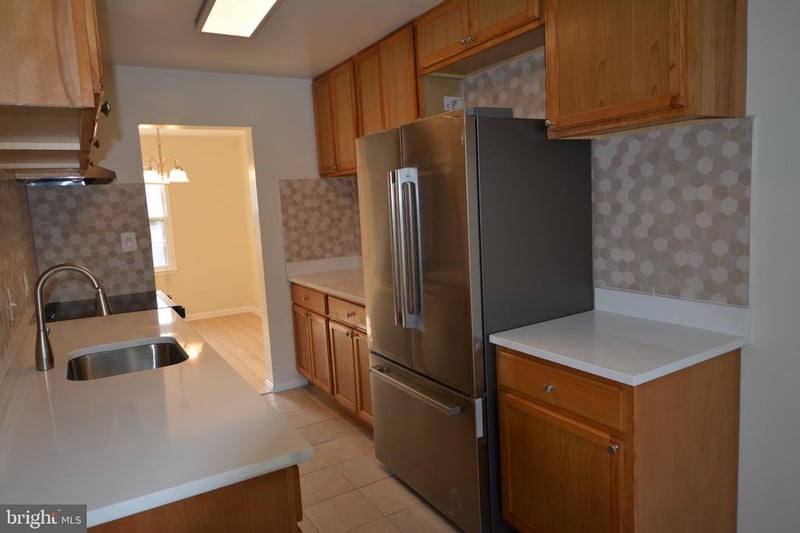 27 Midline Ct, Gaithersburg, MD 20878