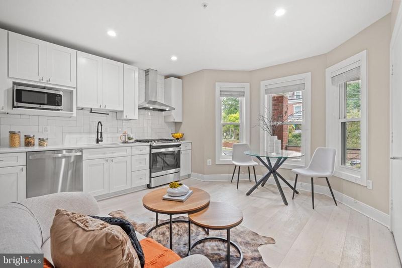 5622 13th St NW #2, Washington, DC 20011