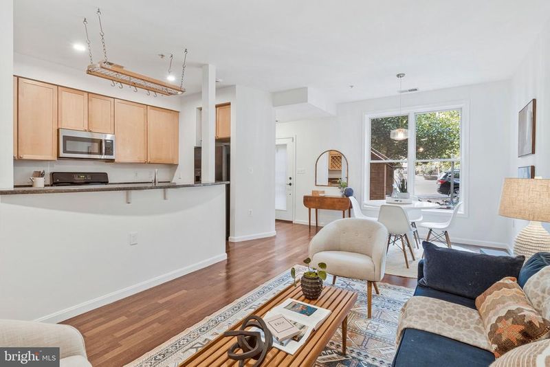 272 Kentucky Ave SE #B, Washington, DC 20003