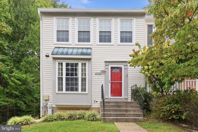 4000 Sparrow House Ln, Burtonsville, MD 20866