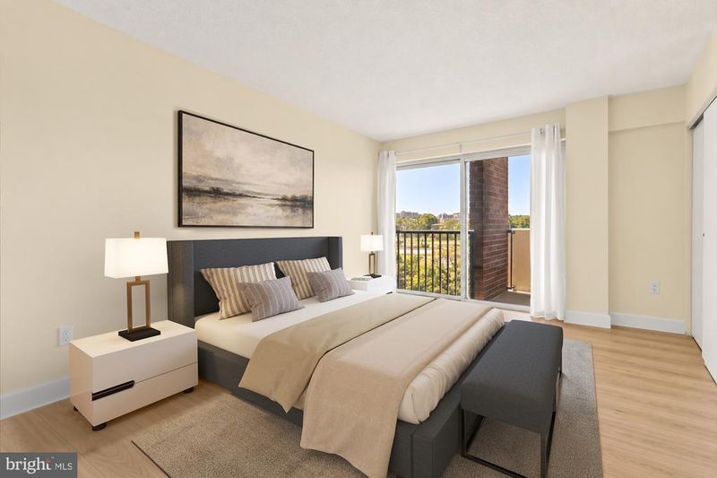 1300 S Army Navy Dr #1007, Arlington, VA 22202