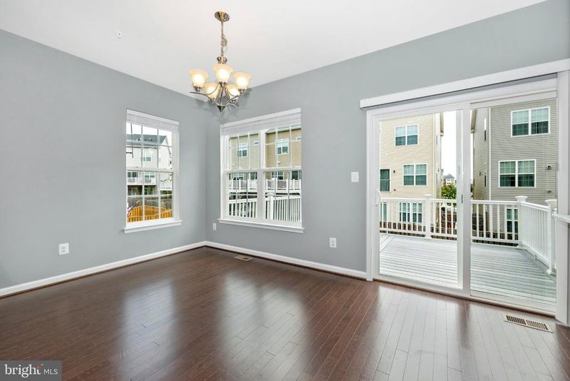 5961 Whelan Ln, Frederick, MD 21703