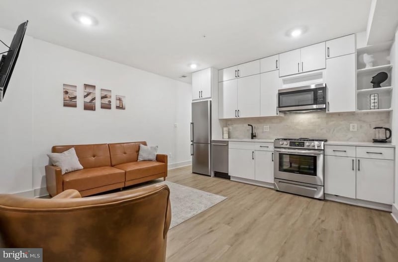 256 SE 15th St SE #1, Washington, DC 20003