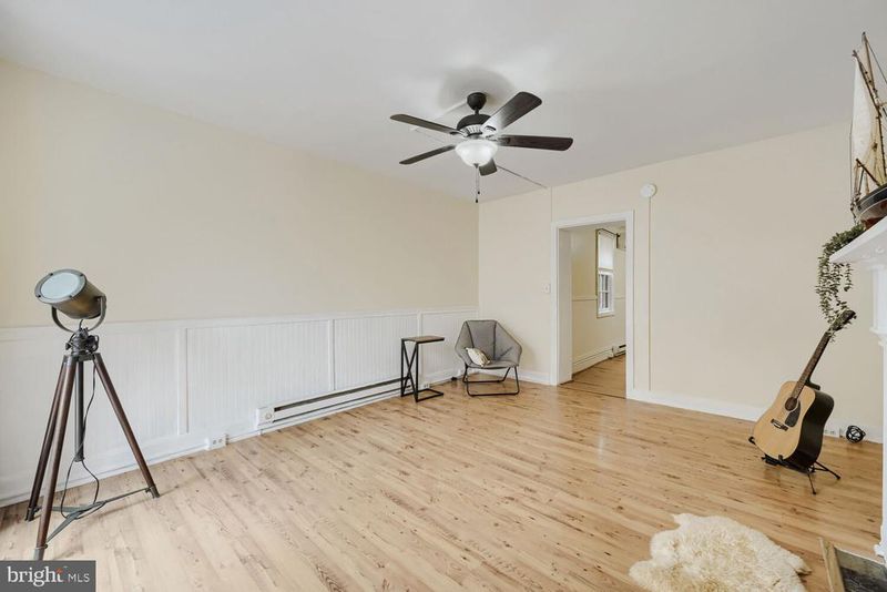 139 W South St W, Frederick, MD 21701