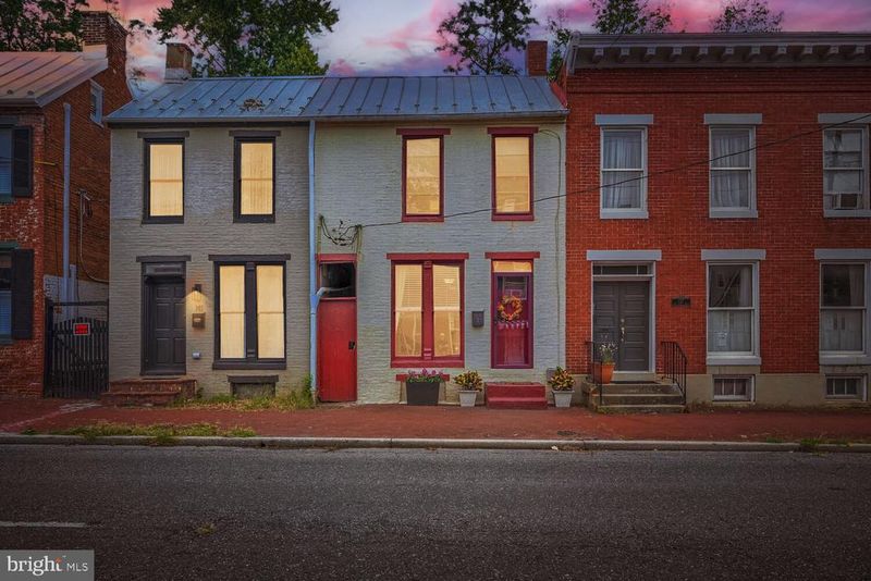 139 W South St W, Frederick, MD 21701