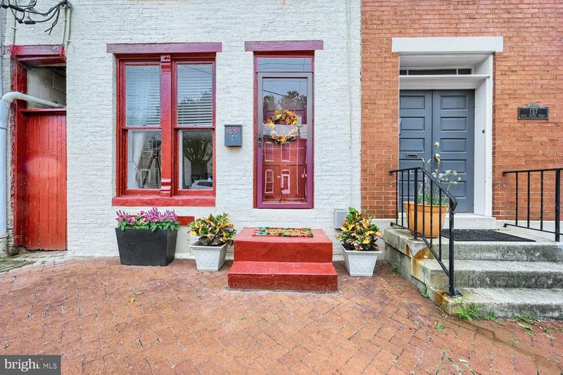 139 W South St W, Frederick, MD 21701