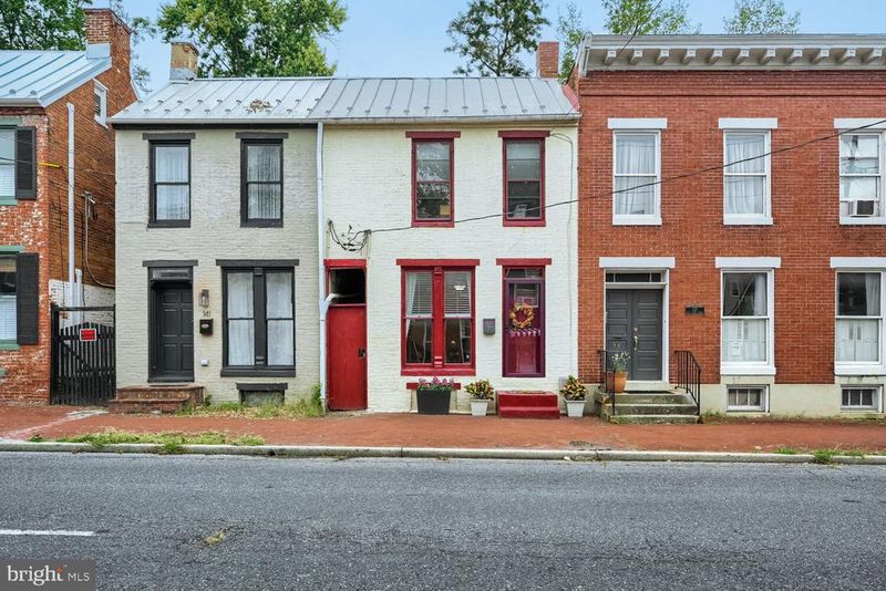 139 W South St W, Frederick, MD 21701
