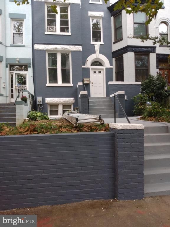 1250 Columbia Rd NW, Washington, DC 20009