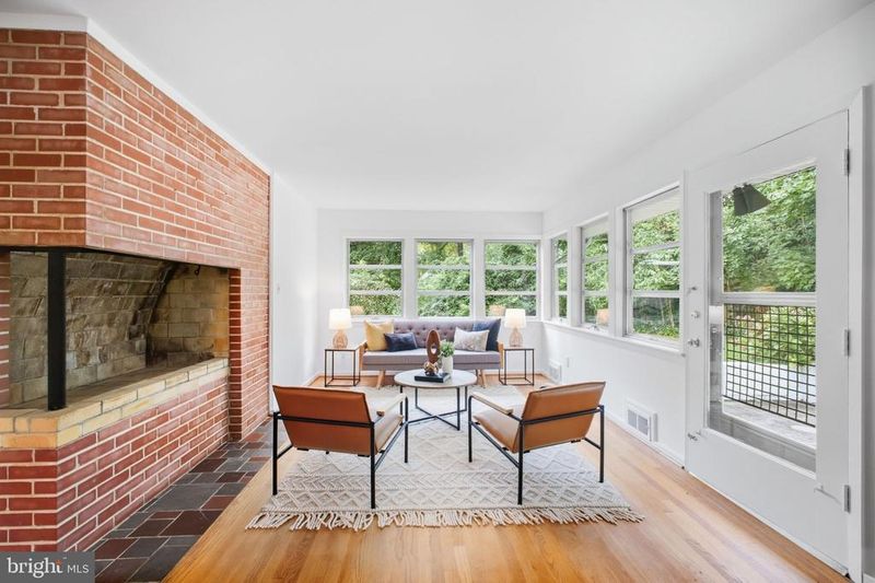 1305 Tulane Dr, Alexandria, VA 22307