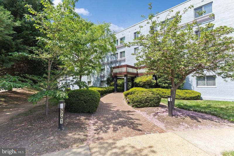 3701 5th St S #306, Arlington, VA 22204