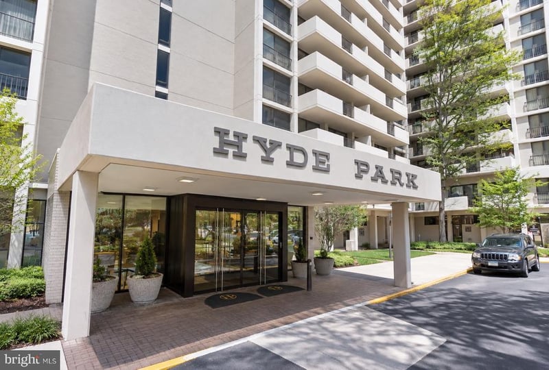 4141 N Henderson Rd #307, Arlington, VA 22203