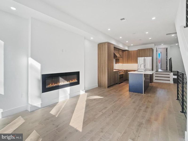 2228 13th St NW #3, Washington, DC 20009