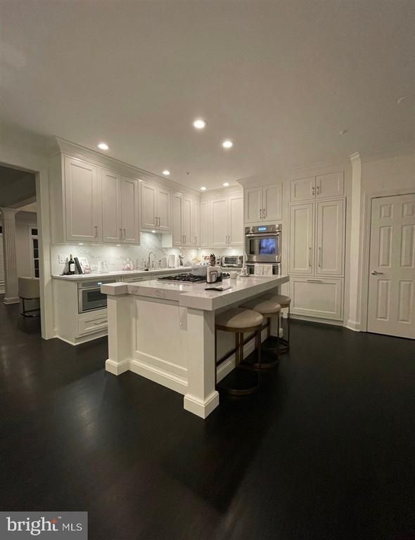 13535 Flowerfield Dr, Potomac, MD 20854