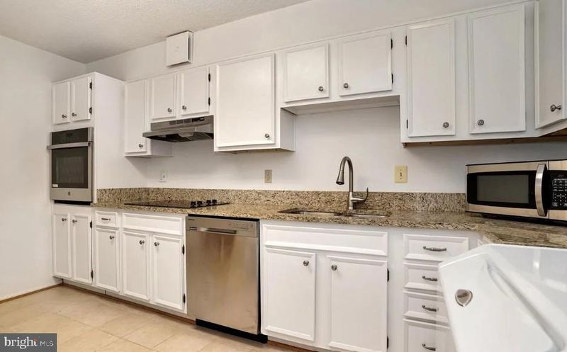 5903 Mount Eagle Dr #509, Alexandria, VA 22303