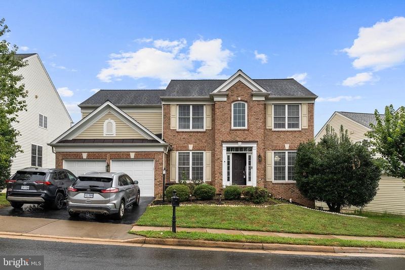8991 Birch Bay Cir, Lorton, VA 22079