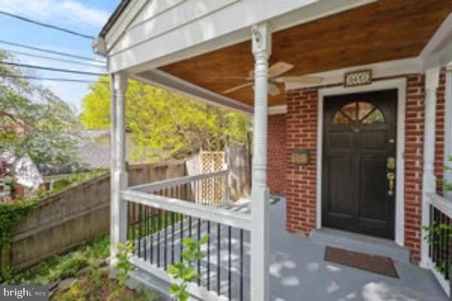 8413 Spencer Ct, Chevy Chase, MD 20815