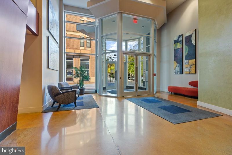 444 W Broad St #701, Falls Church, VA 22046