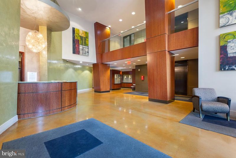444 W Broad St #701, Falls Church, VA 22046