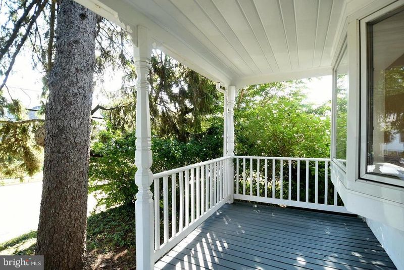 2112 N Edison St N, Arlington, VA 22207