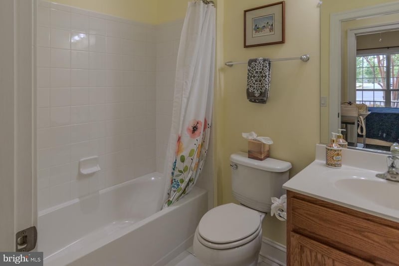 57 Denison St, Fredericksburg, VA 22406