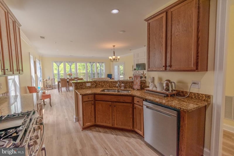 57 Denison St, Fredericksburg, VA 22406